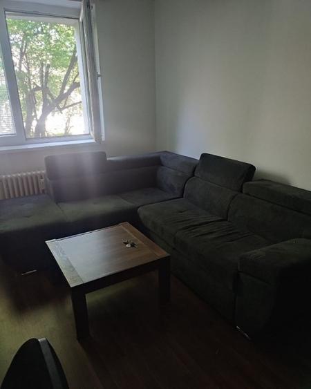 Apartament cu 2 camere semidecomandat, mobilat în P-ța Victoriei