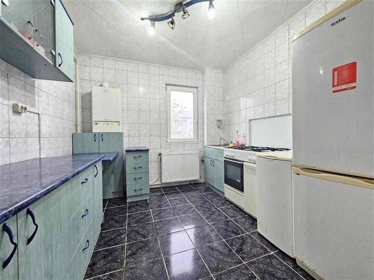 Apartament cu 2 camere semidecomandat în Cornișa