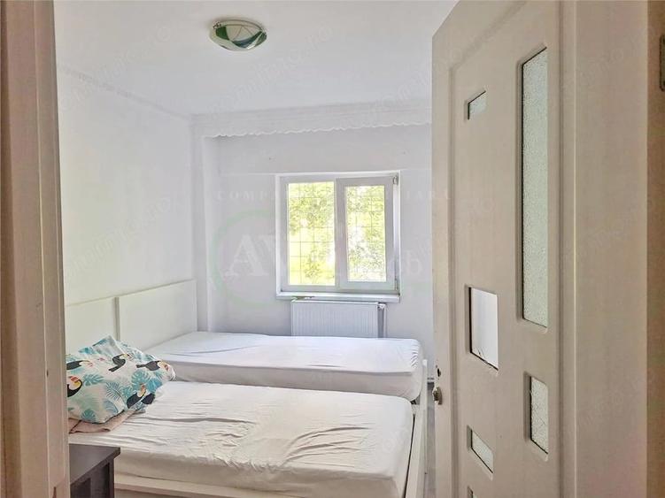 Apartament cu 3 camere decomandat în Mioriței