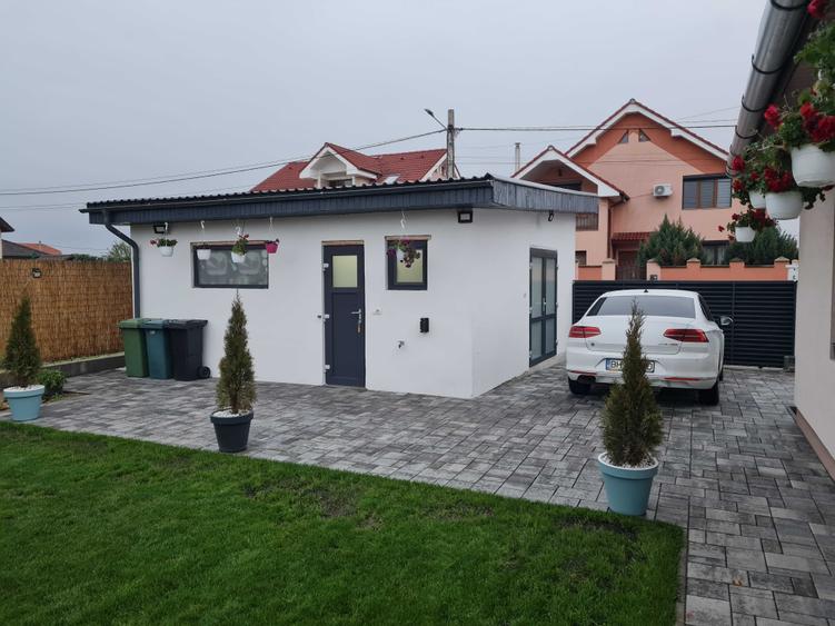 Casă cu 4 camere în Sânmartin