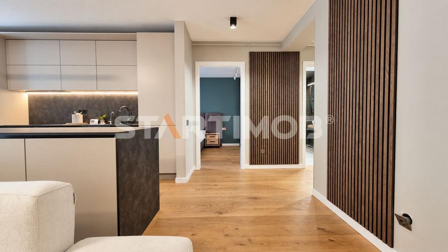 Apartament cu 2 camere decomandat, mobilat în Tractorul