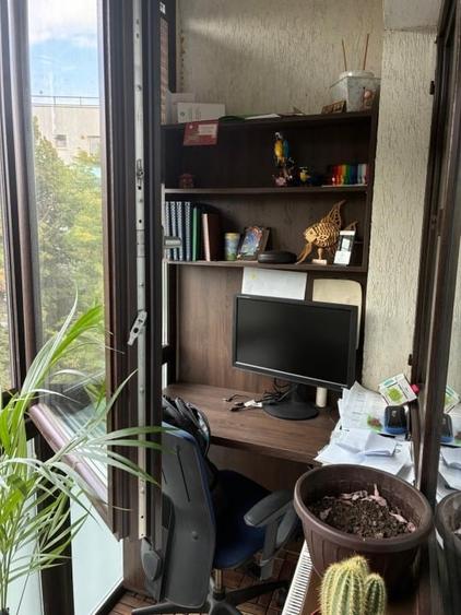 Apartament cu 3 camere decomandat, mobilat în Titan