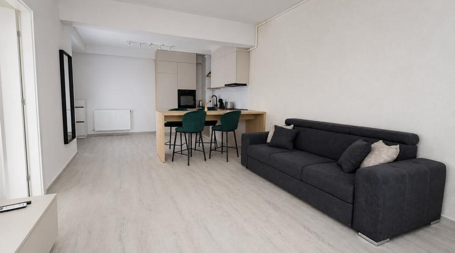 Apartament cu 2 camere, mobilat în Mamaia