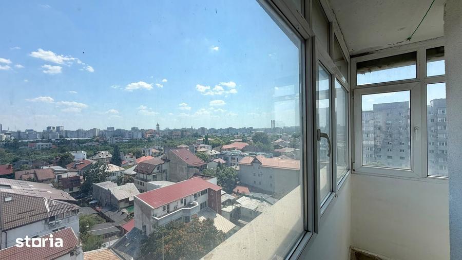 Apartament cu 2 camere semidecomandat în Grivița