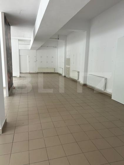 Spațiu comercial, de 133 mp, în Dumbrava 2