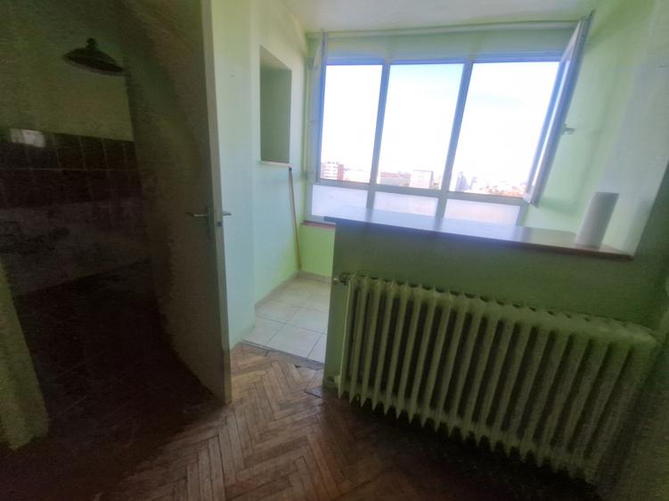 Garsonieră semidecomandată în Take Ionescu