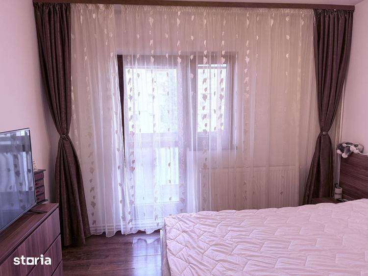 Apartament cu 3 camere decomandat în Crângași