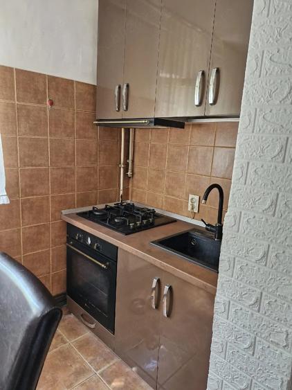 Apartament cu 2 camere decomandat în Girocului