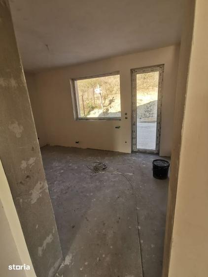 Casă cu 4 camere cu Teren 300 Mp în Chinteni