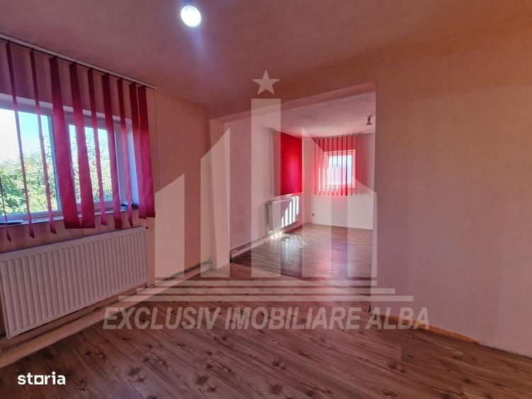 Casă cu 3 camere în Petrești