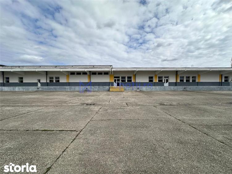 Spațiu comercial, de 3,700 mp, în Central