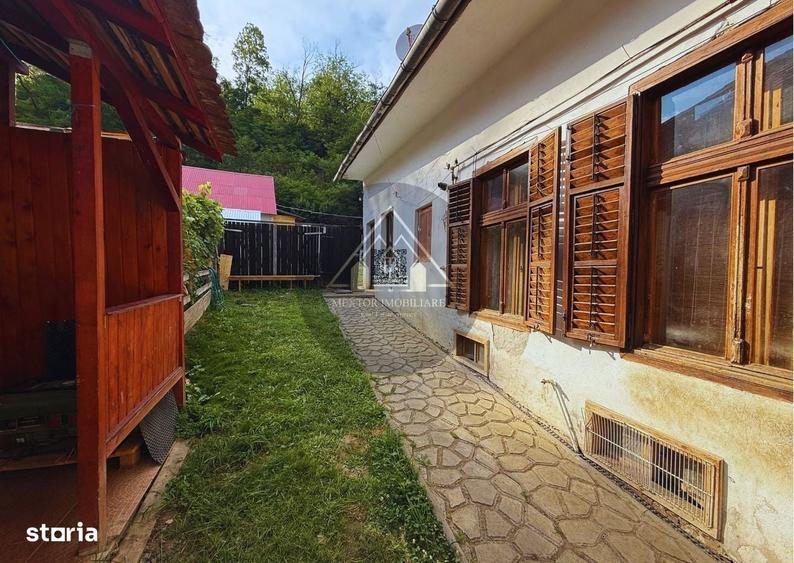 Casă cu 4 camere în Richiș