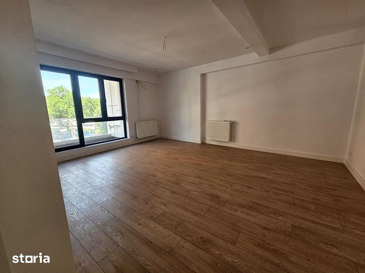 Apartament cu 3 camere în Băneasa