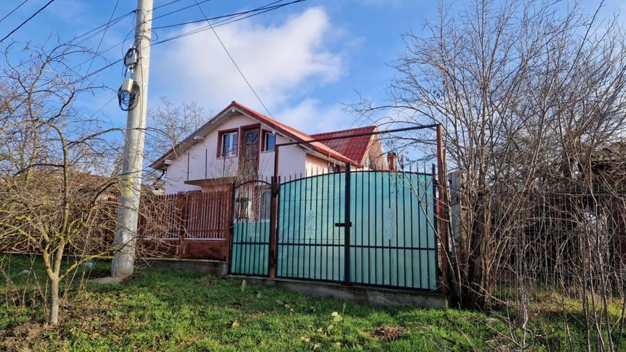 Casă individuală cu 3 camere cu Teren 830 Mp în Chiriacu