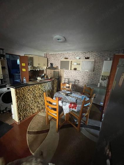 Casă cu 5 camere cu Teren 750 Mp în Central