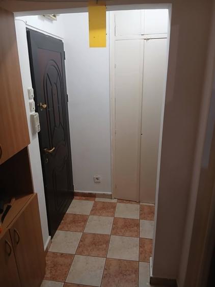 Garsonieră decomandată în Fizicienilor