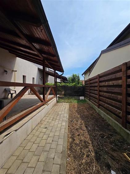 Duplex cu 4 camere cu Teren 250 Mp în Lunca Cetățuii