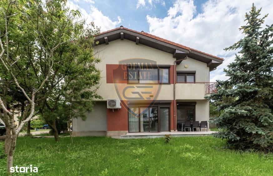 Casă individuală cu 5 camere cu Canalizare în Lazu