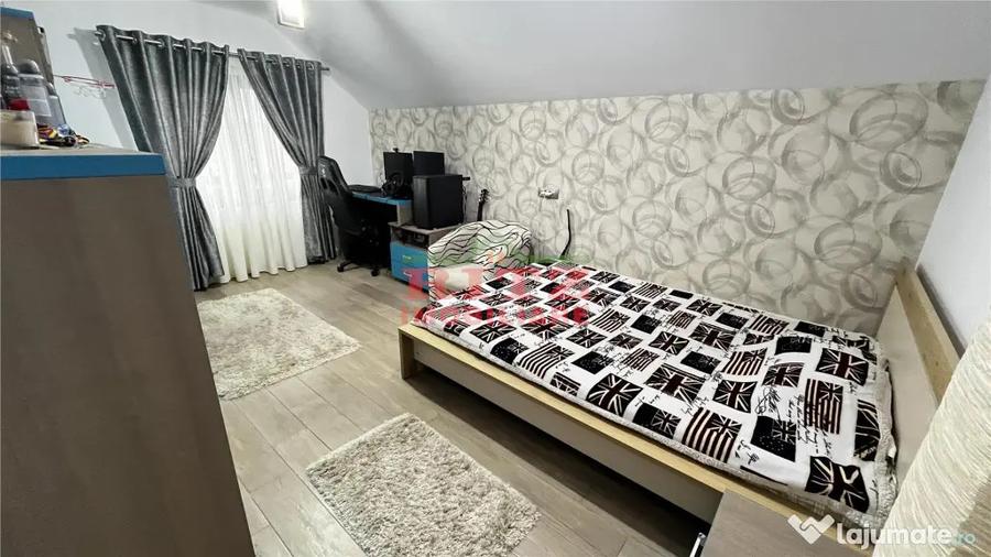 Casă cu 4 camere cu Teren 560 Mp în Central