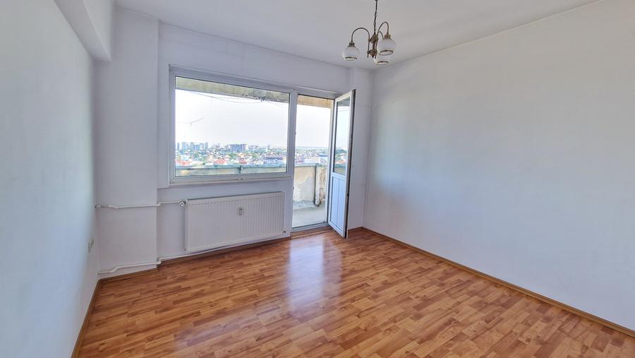 Apartament cu 3 camere decomandat în Alexandriei
