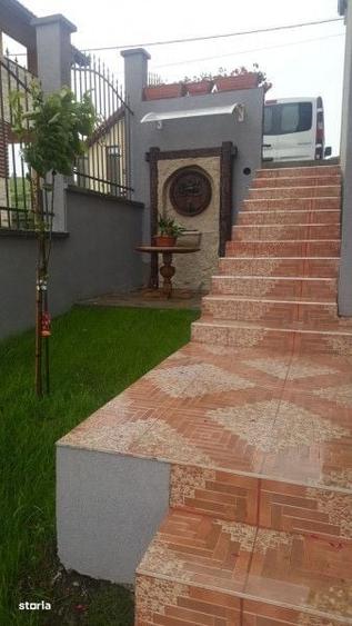 Casă cu 4 camere în Sânnicoară