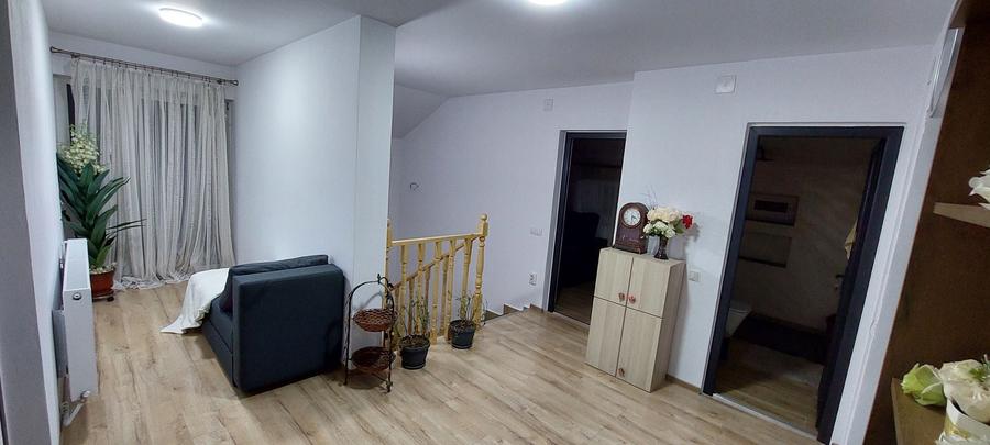 Casă cu 4 camere în Brădețelu