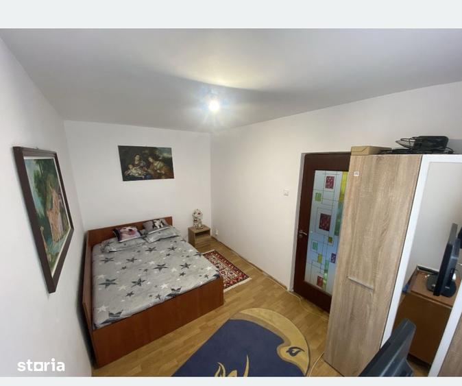 Apartament cu 3 camere în Calea București