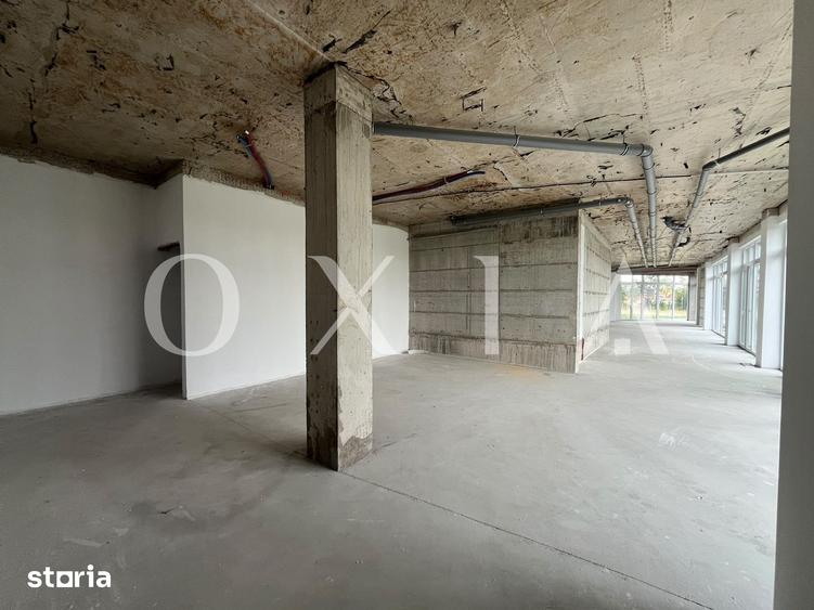 Spațiu comercial, de 209 mp, în Est