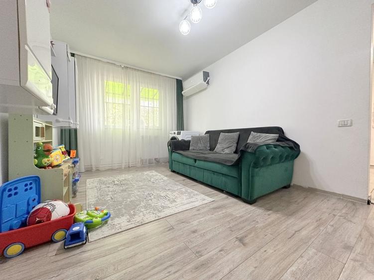 Apartament cu 3 camere semidecomandat, mobilat în Circumvalațiunii