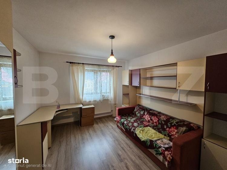 Casă cu 4 camere decomandat în Gura Roșiei