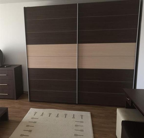 Garsonieră decomandată, mobilată în Central