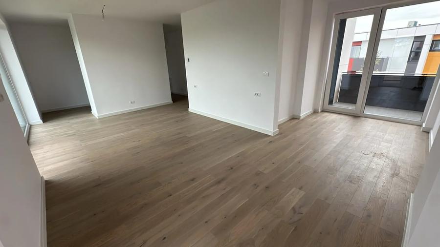 Casă individuală cu 5 camere decomandat cu Canalizare în Pipera