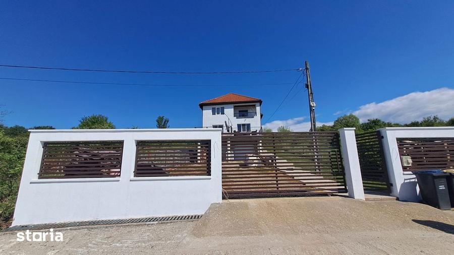 Victoriei casa de vanzare D+P+E - 2