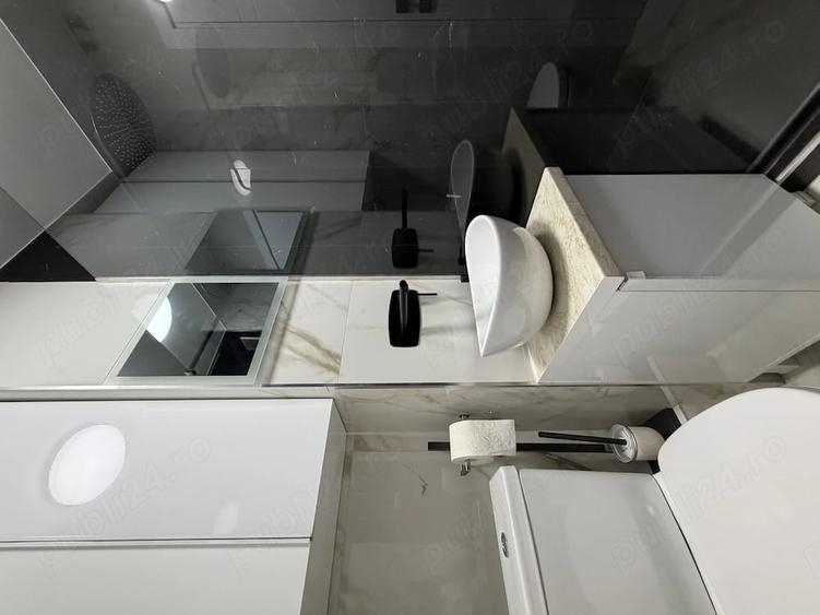 Apartament cu 4 camere decomandat în Centru Civic