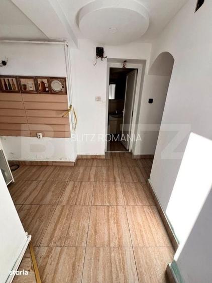 Casa de vanzare, 90 mp, zona Centrala