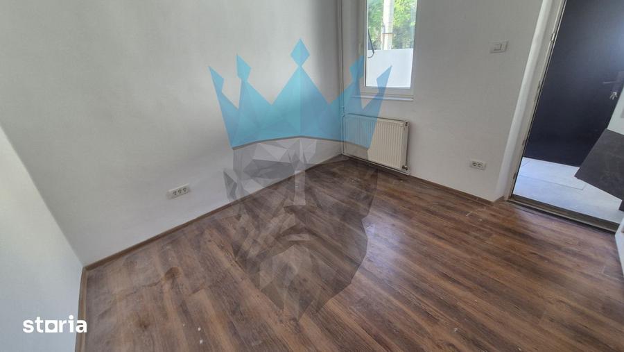 Casă cu 3 camere cu Teren 50 Mp în Tei
