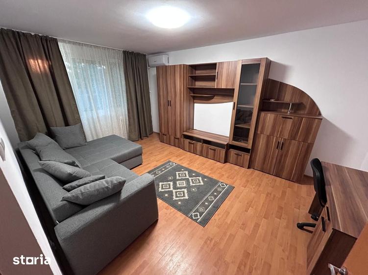 Apartament cu 2 camere decomandat în Berceni