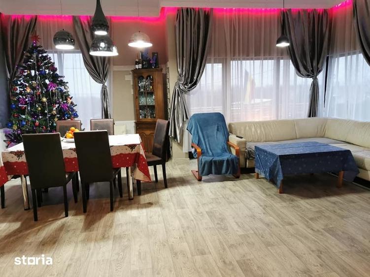 Casă cu 5 camere cu Teren 500 Mp în Ciurila