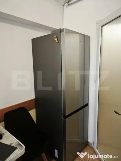 Apartament cu 3 camere decomandat în Nord