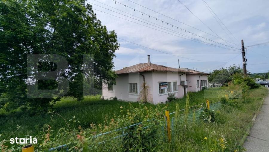 Casă cu 5 camere cu Teren 1216 Mp în Central