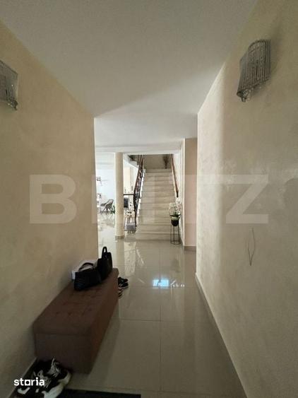 Casă cu 5 camere cu Teren 1400 Mp în Cetate