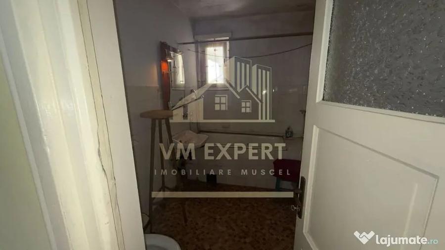 Apartament cu 2 camere decomandat în Sud