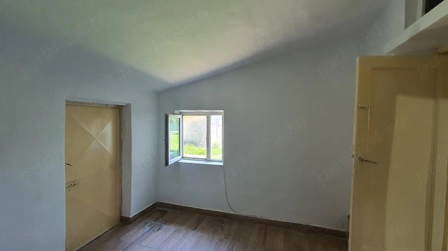 Casă cu 3 camere cu Teren 618 Mp în Răcari