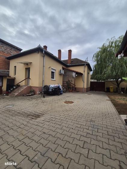 Casă cu 3 camere în Pârneava