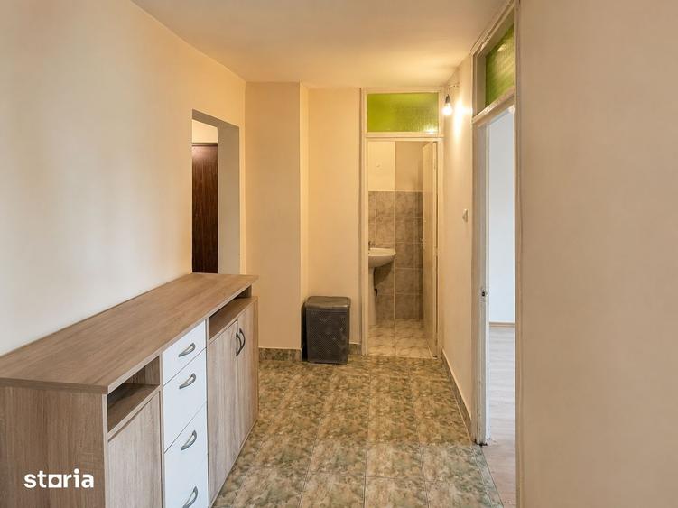 Apartament cu 3 camere decomandat, mobilat în Bucovina