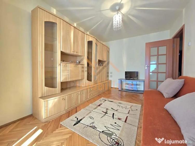 Apartament cu 3 camere decomandat în Decebal