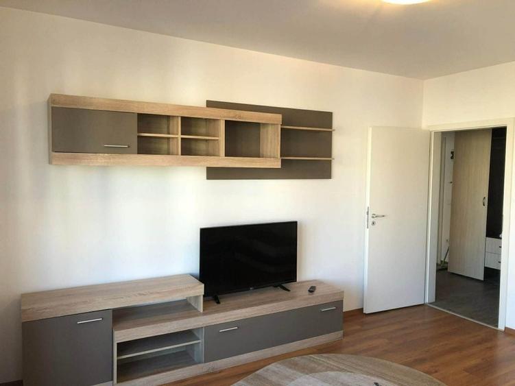Apartament cu 2 camere decomandat în Avantgarden