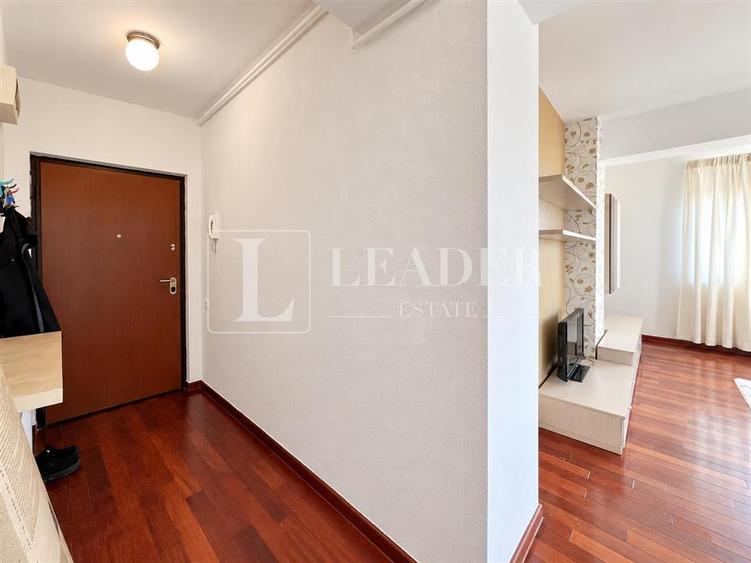 Apartament cu 3 camere decomandat în Sisești