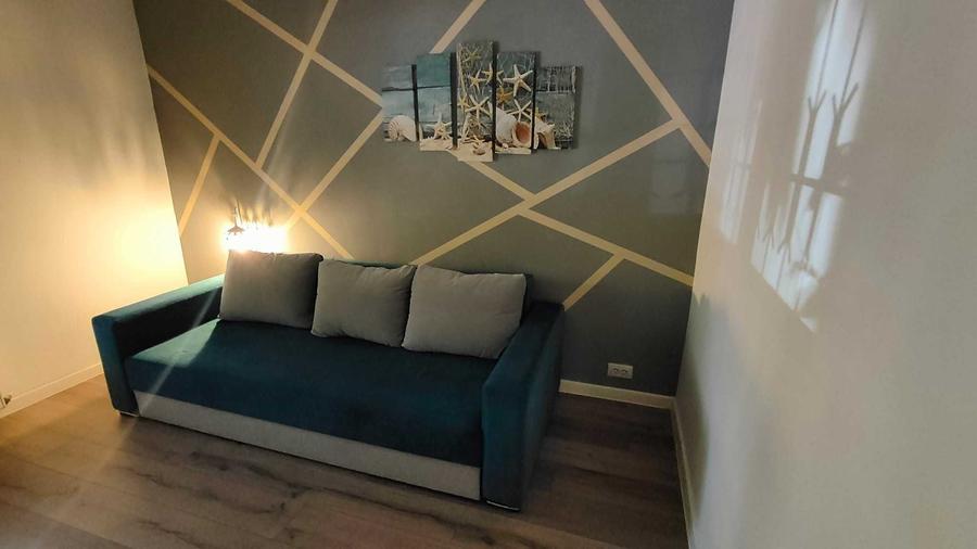 Apartament cu 3 camere decomandat, mobilat în Păcii