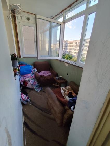 Apartament cu 3 camere decomandat în Rahova